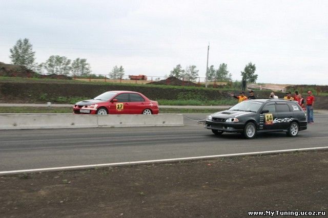 Toyota Caldina «BlackFire».